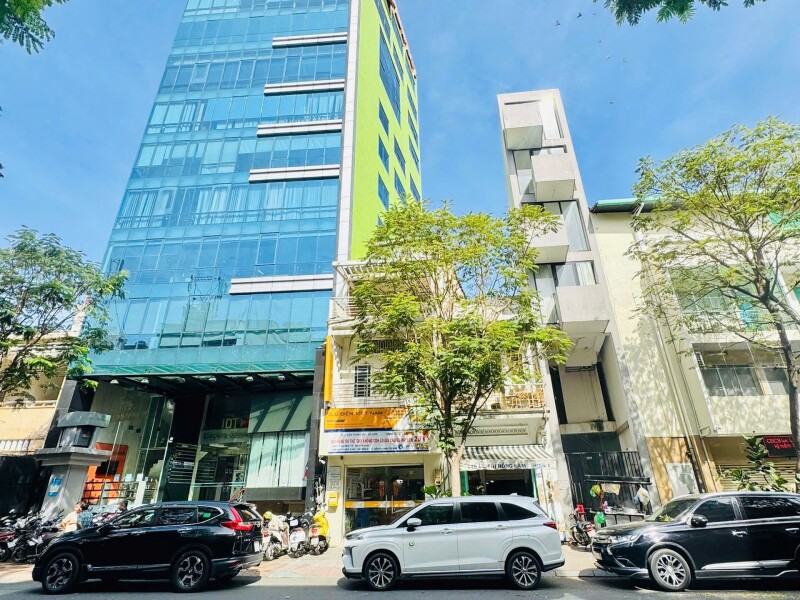 BÁN TÒA NHÀ MẶT TIỀN LÊ THỊ HỒNG GẤM – QUẬN 1 - 335 TỶ 💎 1 hầm + 11 tầng + sân thượng