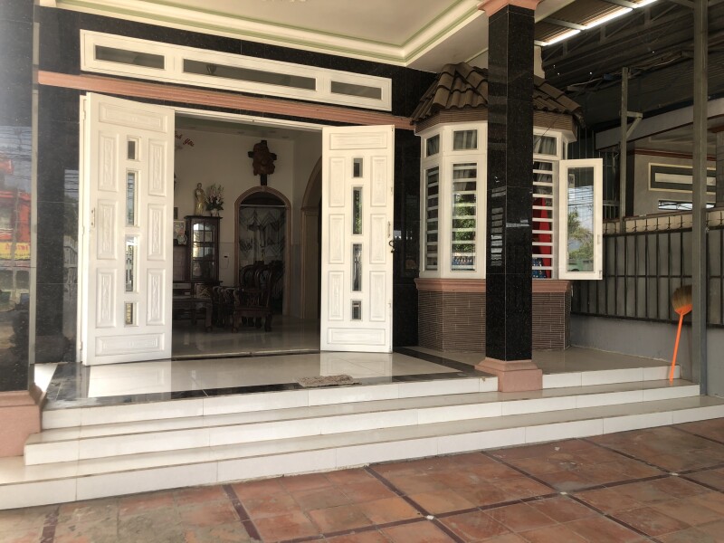 Cần Bán Nhà 2 mặt tiền gần đường dẩn Cao Tốc, dt 11x70m, QLo1-Xã Xuân Tâm-H Xuân Lộc