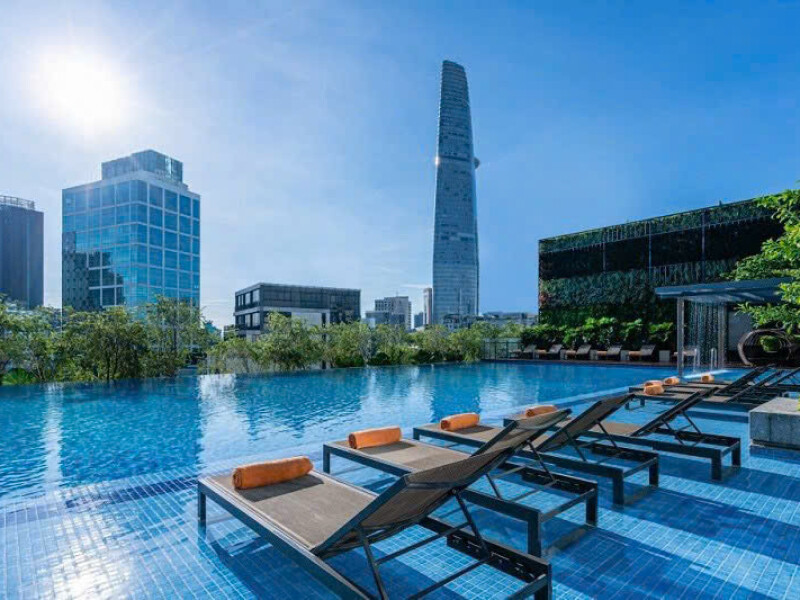 Khách Sạn 4 Sao FUSION SUITES, 2 hầm, 1 trệt, 1 lửng, 11 tầng, Doanh Thu 6 Tỷ cần tìm Chủ Đầu Tư Mới