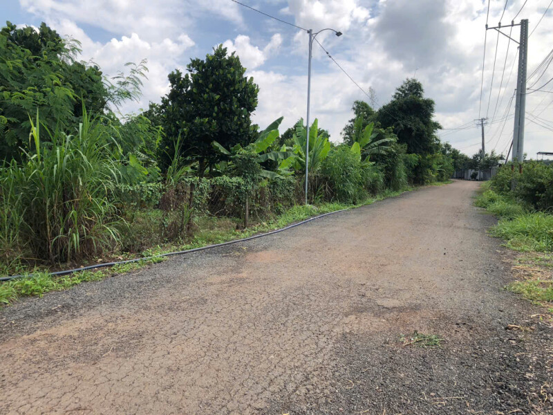 Bán Đất 2 mặt tiền, Bầu Trâm-P Long khánh, lh 0974 728719 (zalo)